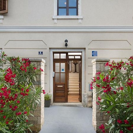 Apartments Bonaparte Porec Exterior photo