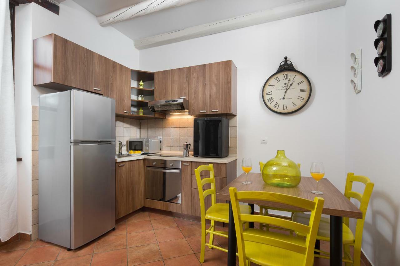 Apartments Bonaparte Porec Exterior photo